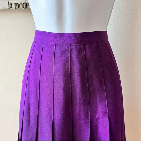 Vintage Saville 100% Wool Two Piece Pleated Skirt Purple Suit Size 12 - Picture 7 of 14